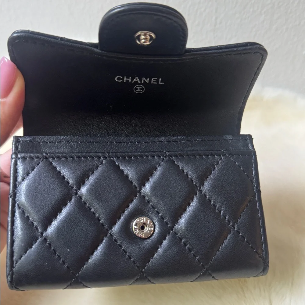 Chanel Classic Flap Quilted Lambskin Wallet 30425943 - Picture 5 of 11